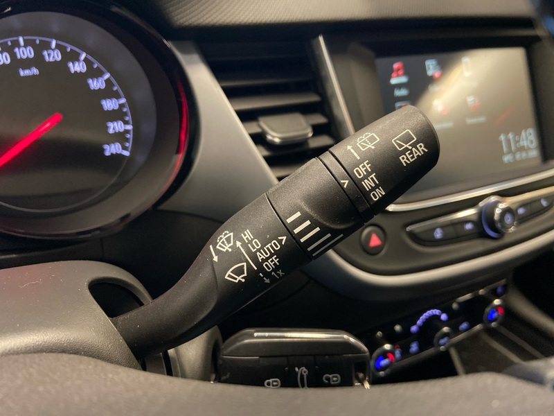 Opel Crossland X vaihtoauto