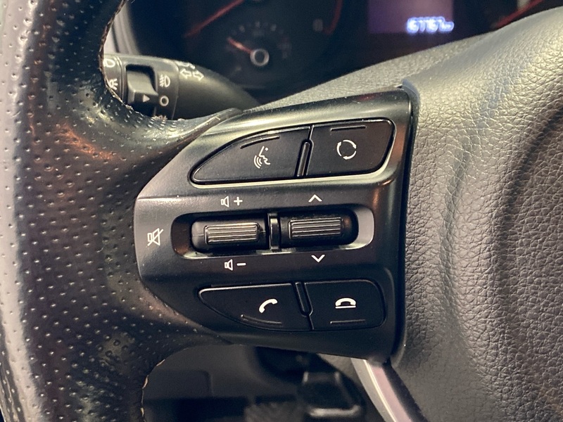 Kia Stonic vaihtoauto