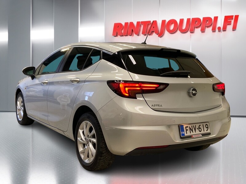 Opel Astra vaihtoauto