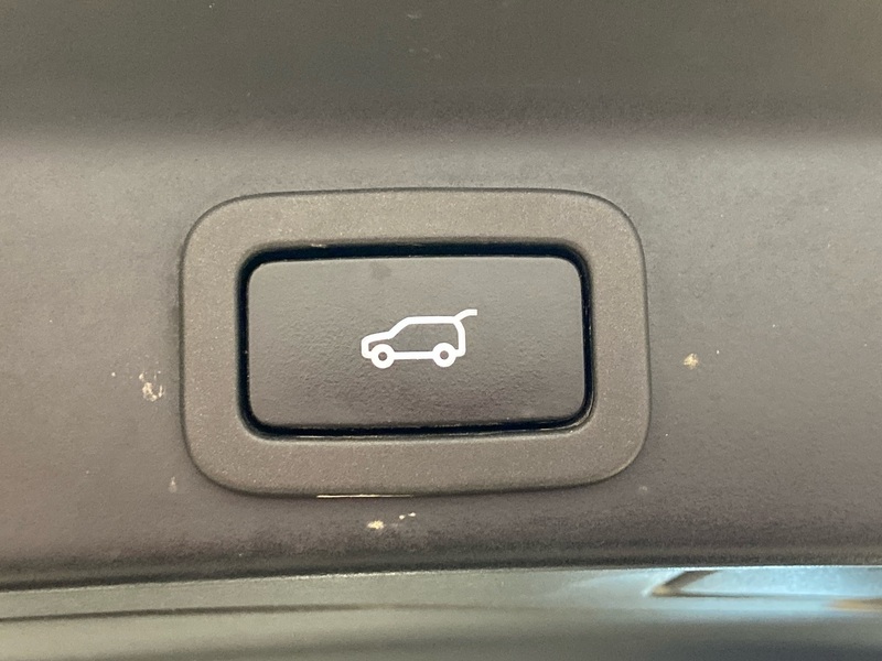 Jaguar F-PACE vaihtoauto