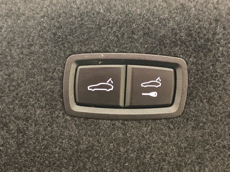 Porsche Taycan vaihtoauto