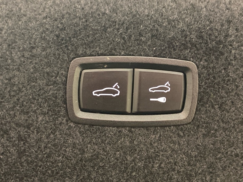 Porsche Taycan vaihtoauto