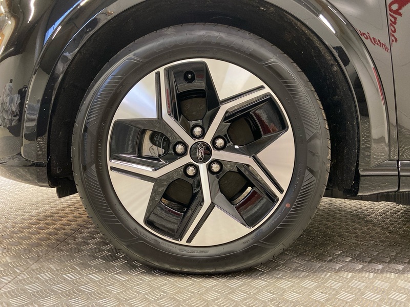 Ford Puma Gen-E vaihtoauto