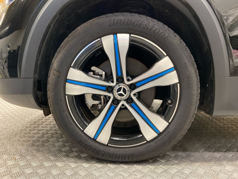 Mercedes-Benz EQB vaihtoauto