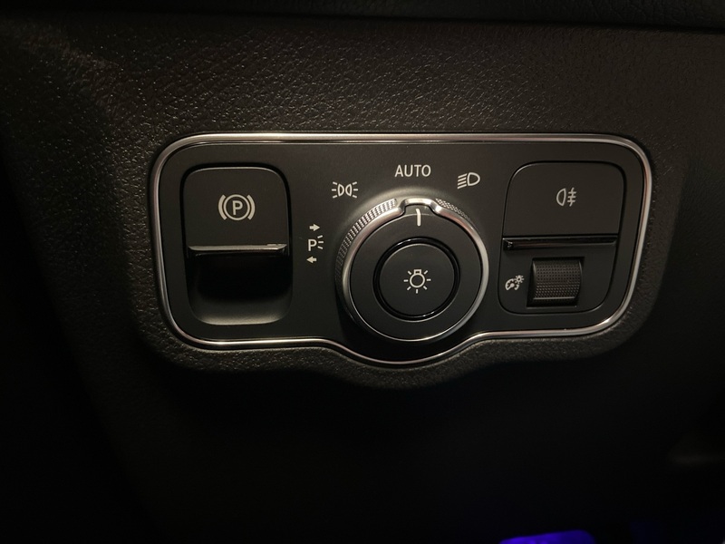 Mercedes-Benz EQB vaihtoauto