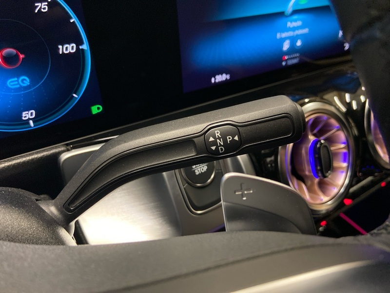 Mercedes-Benz EQB vaihtoauto