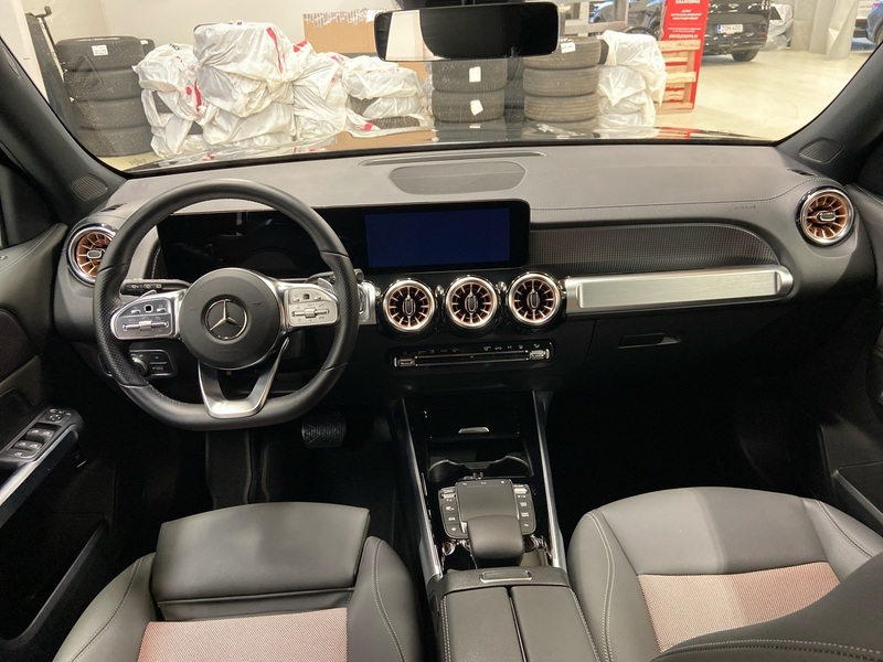 Mercedes-Benz EQB vaihtoauto