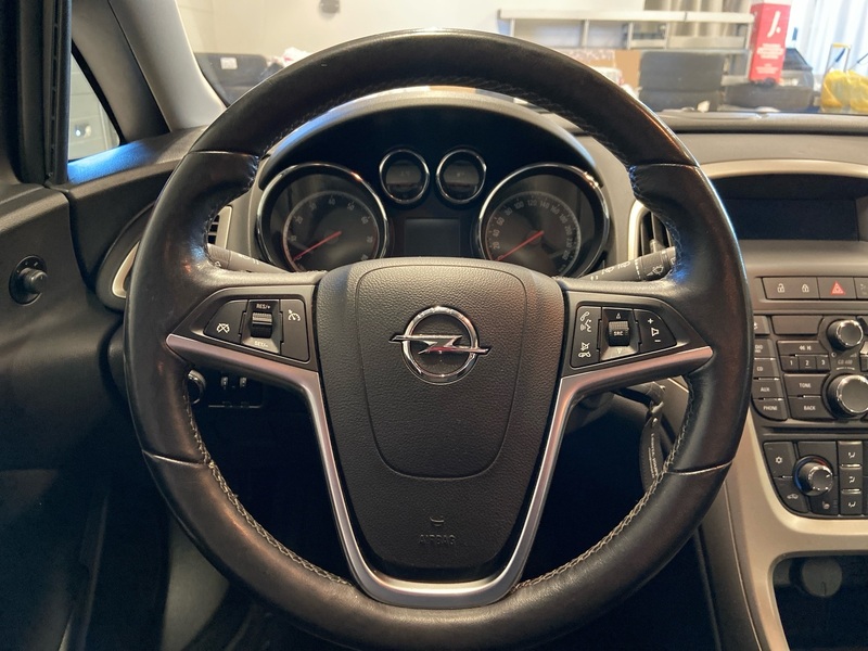 Opel Astra vaihtoauto