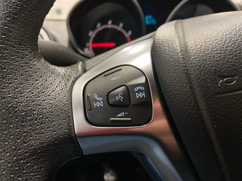 Ford Fiesta vaihtoauto