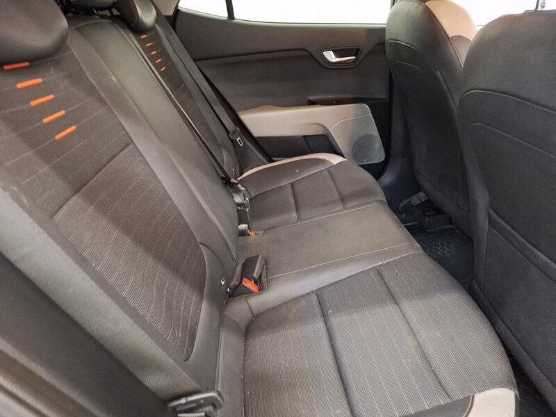 Kia Stonic vaihtoauto