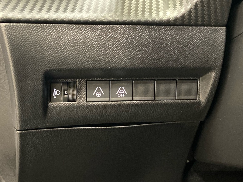 Peugeot e-2008 vaihtoauto