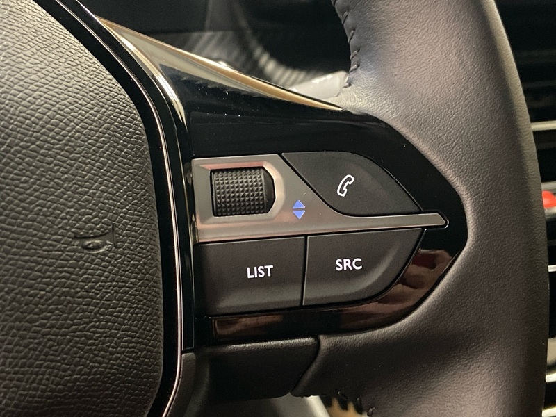 Peugeot e-2008 vaihtoauto