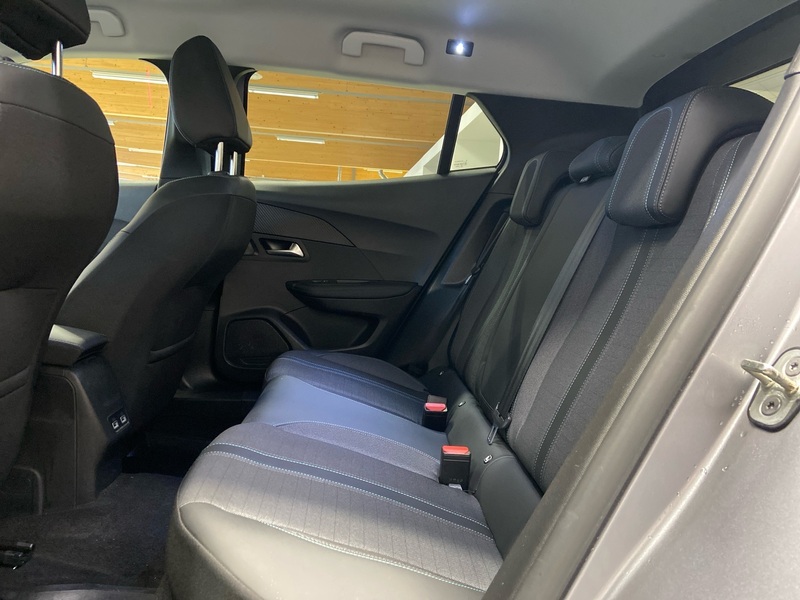 Peugeot e-2008 vaihtoauto