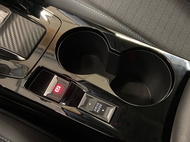 Peugeot e-2008 vaihtoauto