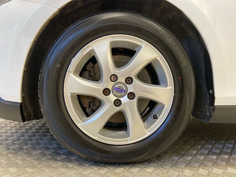 Volvo V40 Cross Country vaihtoauto