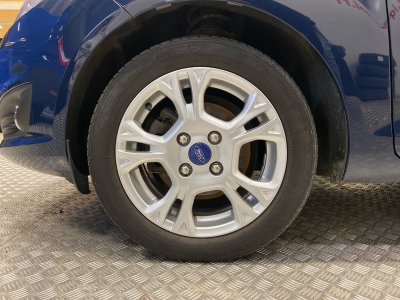 Ford Fiesta vaihtoauto