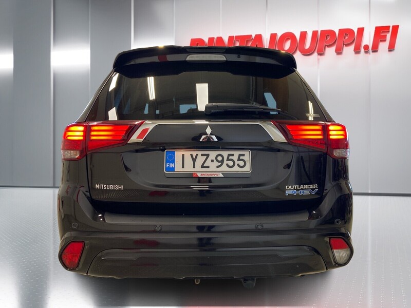 Mitsubishi Outlander PHEV vaihtoauto