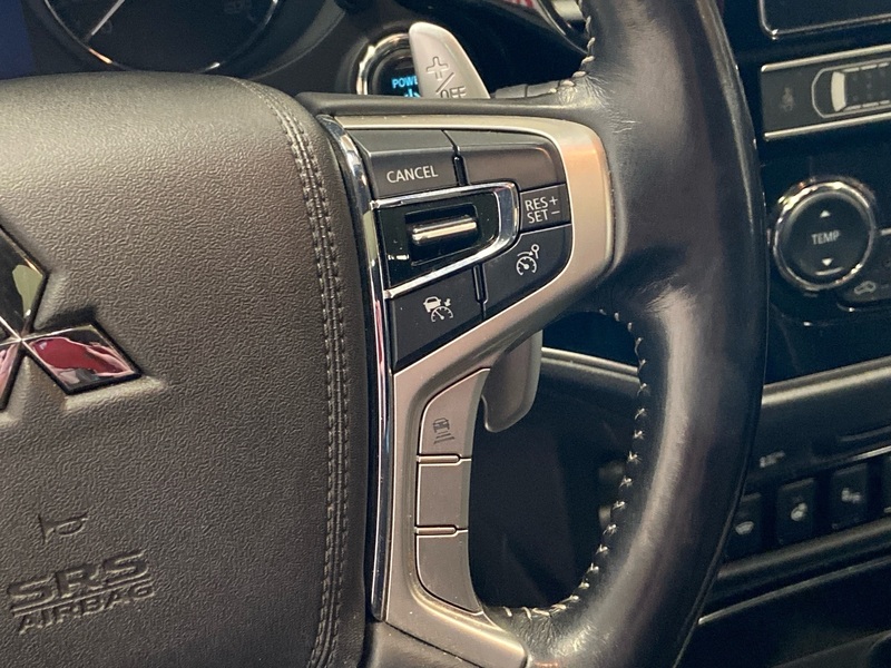 Mitsubishi Outlander PHEV vaihtoauto