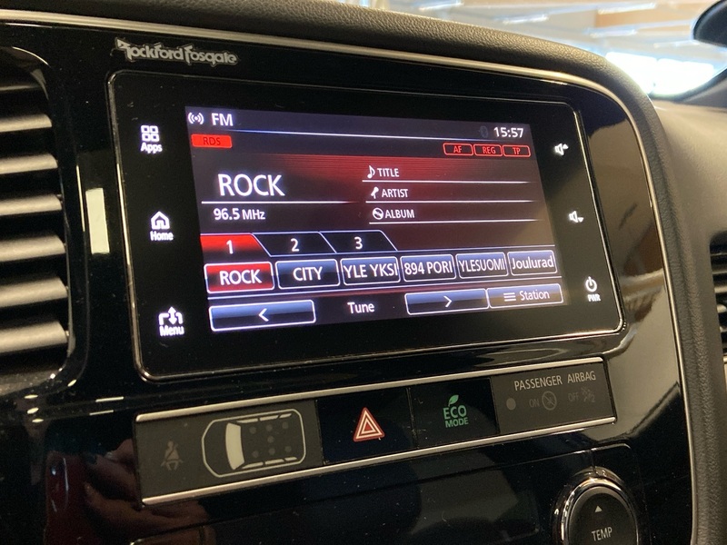 Mitsubishi Outlander PHEV vaihtoauto