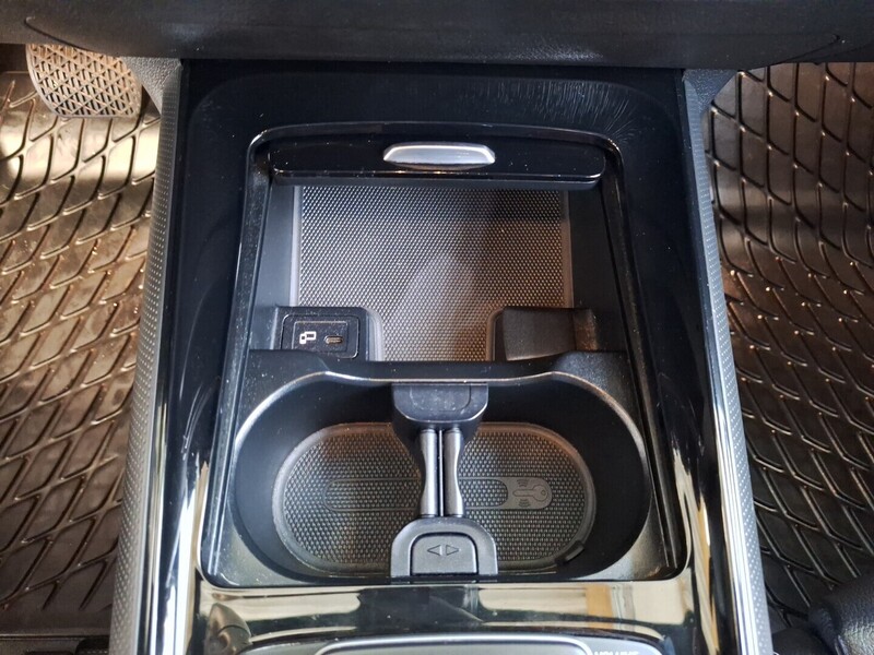 Mercedes-Benz GLB vaihtoauto