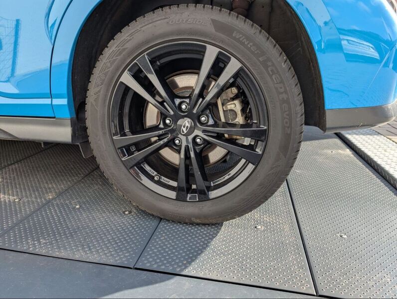 Hyundai Kona vaihtoauto