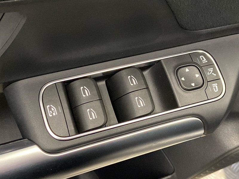 Mercedes-Benz EQA vaihtoauto