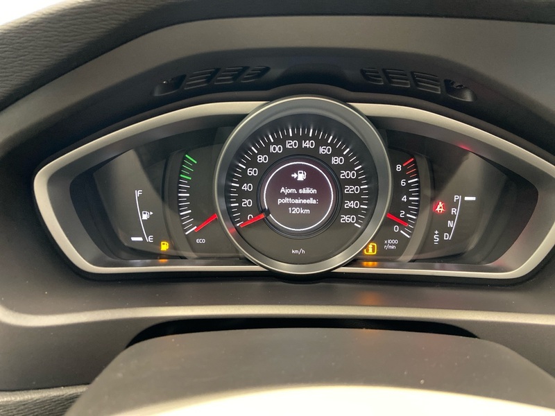Volvo V40 Cross Country vaihtoauto
