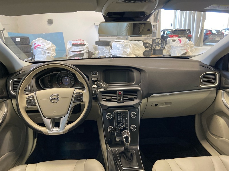 Volvo V40 Cross Country vaihtoauto