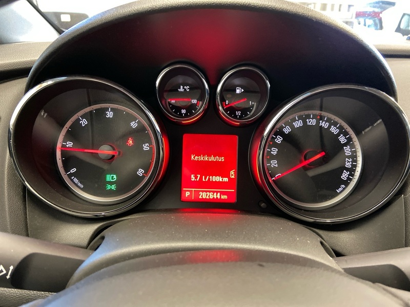 Opel Astra vaihtoauto