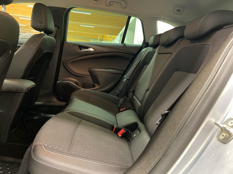 Opel Astra vaihtoauto