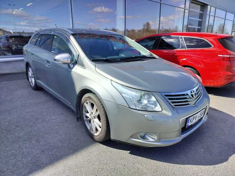 Toyota Avensis vaihtoauto