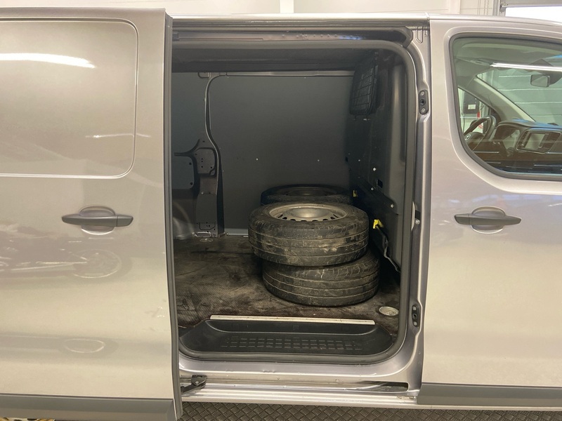 Toyota Proace vaihtoauto