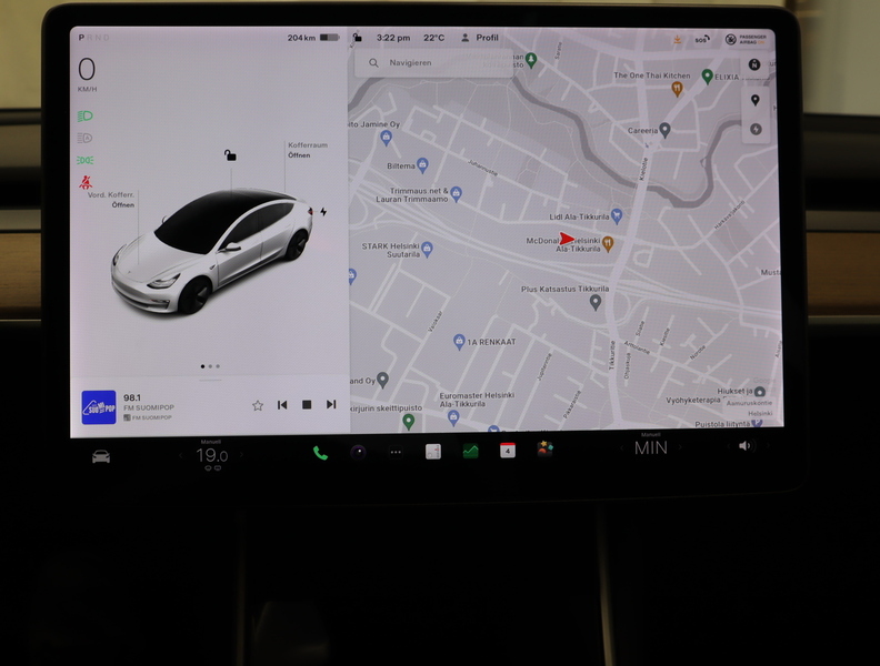 Tesla Model 3 vaihtoauto