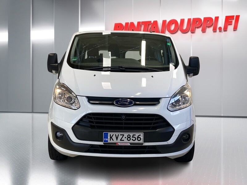 Ford Tourneo Custom vaihtoauto