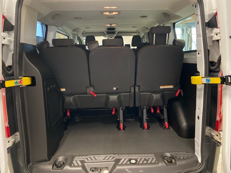 Ford Tourneo Custom vaihtoauto