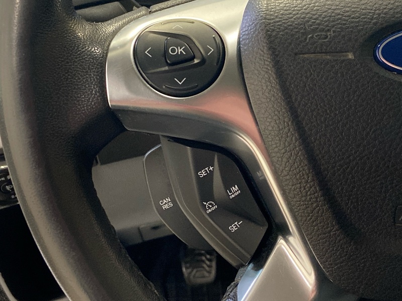 Ford Tourneo Custom vaihtoauto