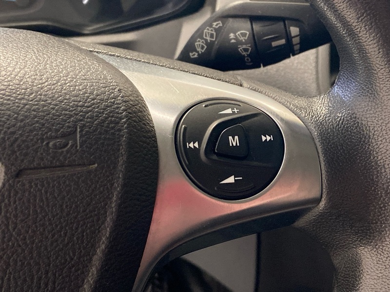 Ford Tourneo Custom vaihtoauto