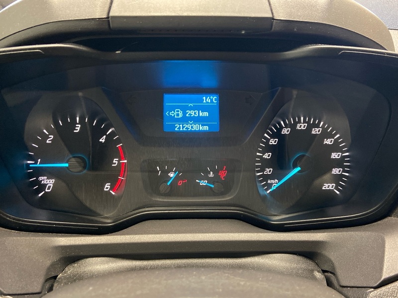 Ford Tourneo Custom vaihtoauto