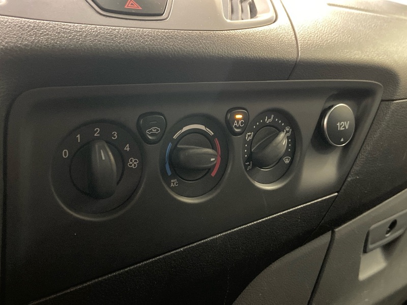 Ford Tourneo Custom vaihtoauto