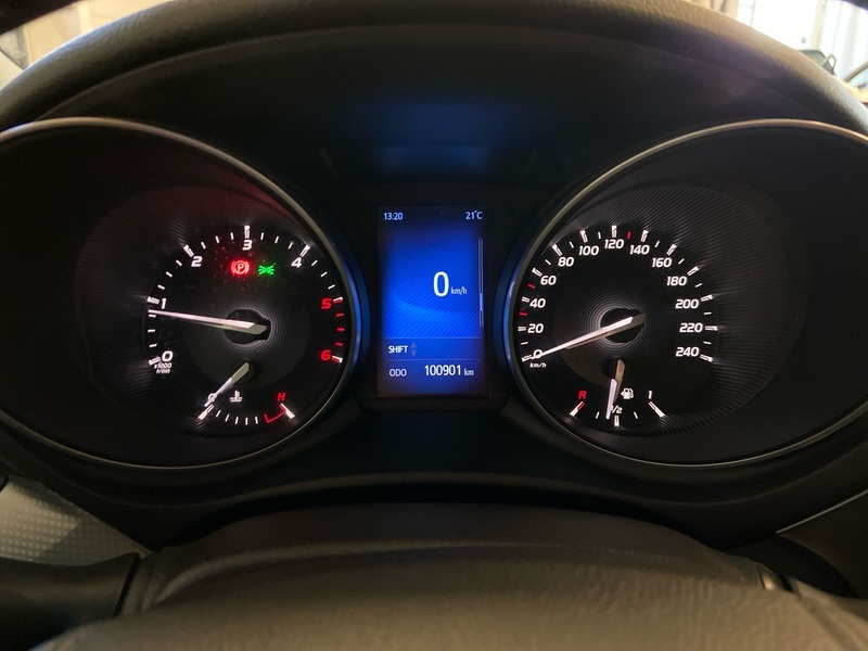 Toyota Avensis vaihtoauto