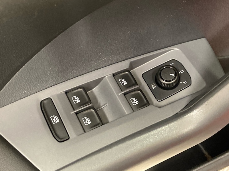 Volkswagen T-Cross vaihtoauto