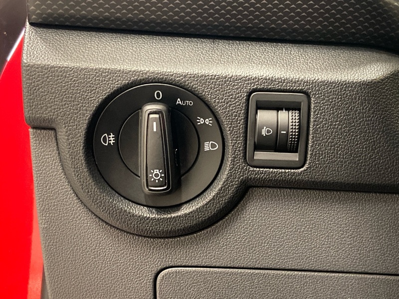 Volkswagen T-Cross vaihtoauto