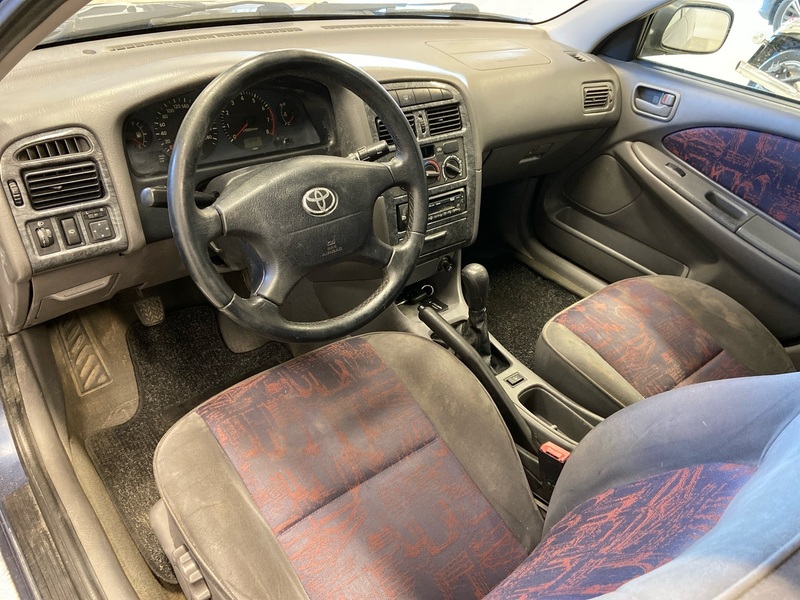 Toyota Avensis vaihtoauto