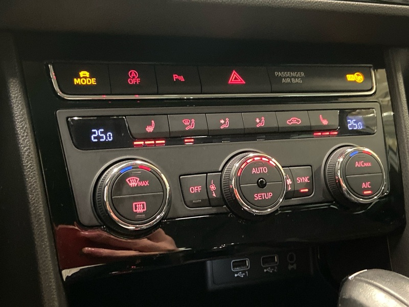 SEAT Leon ST vaihtoauto