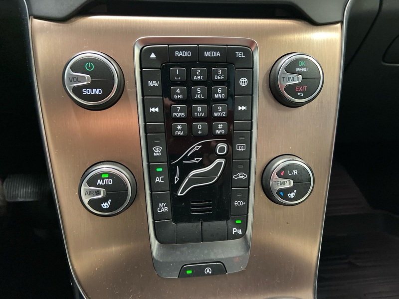 Volvo V40 Cross Country vaihtoauto