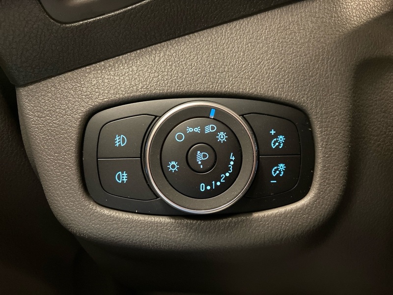 Ford Transit Connect vaihtoauto