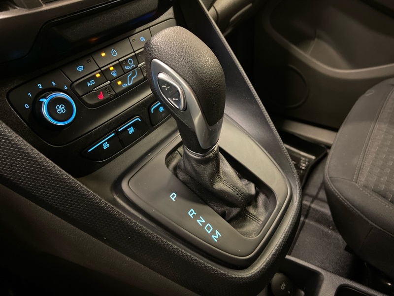 Ford Transit Connect vaihtoauto