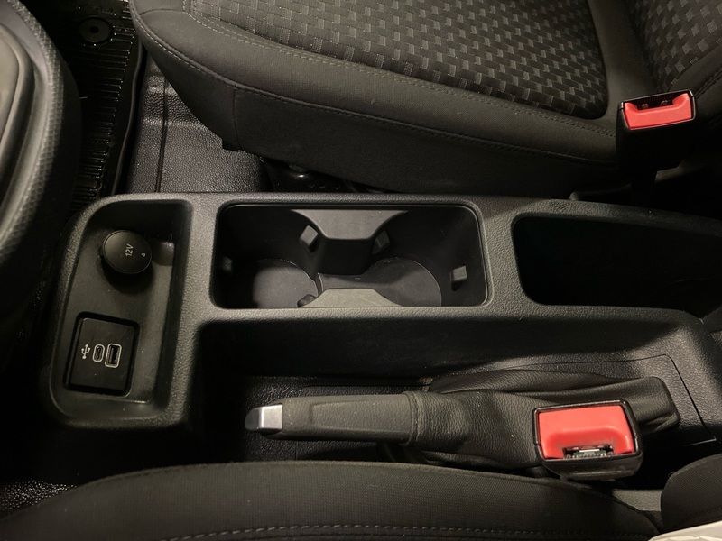 Ford Transit Connect vaihtoauto