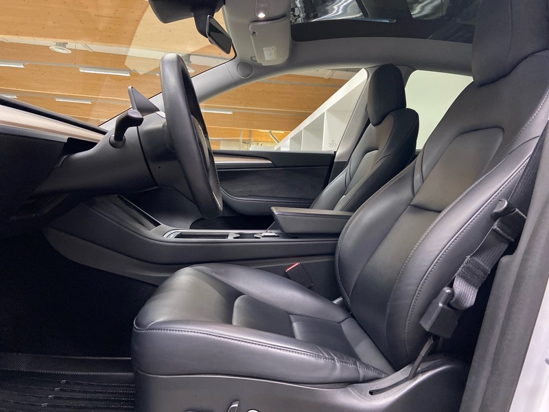 Tesla Model Y vaihtoauto