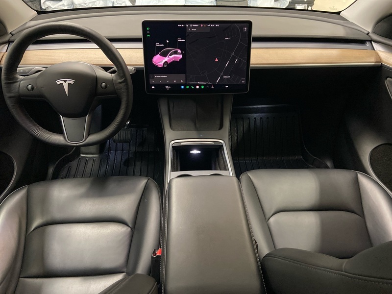 Tesla Model Y vaihtoauto